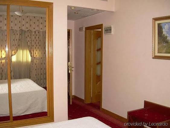 Hotel Princess Ourense Pokoj fotografie